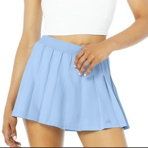 ALO yoga tennis skirt NWT blue skies